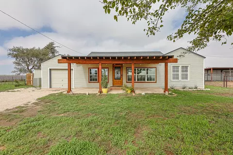 5206 County Road 6100, Lubbock, TX 79415