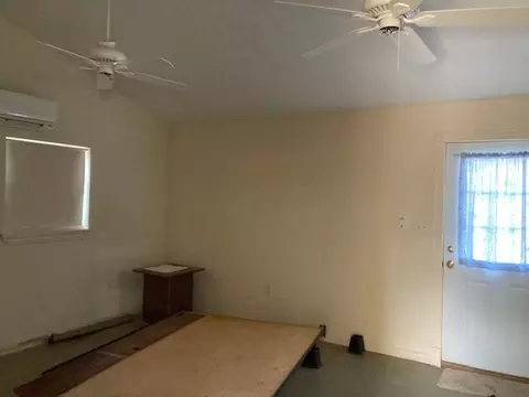 415 Pine St, Sheffield, TX 79781 photo 33