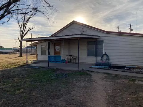 415 Pine St, Sheffield, TX 79781 photo 12