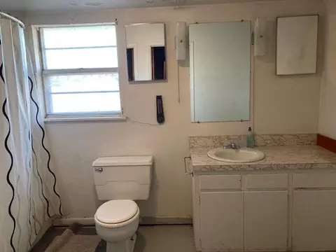 415 Pine St, Sheffield, TX 79781 photo 22