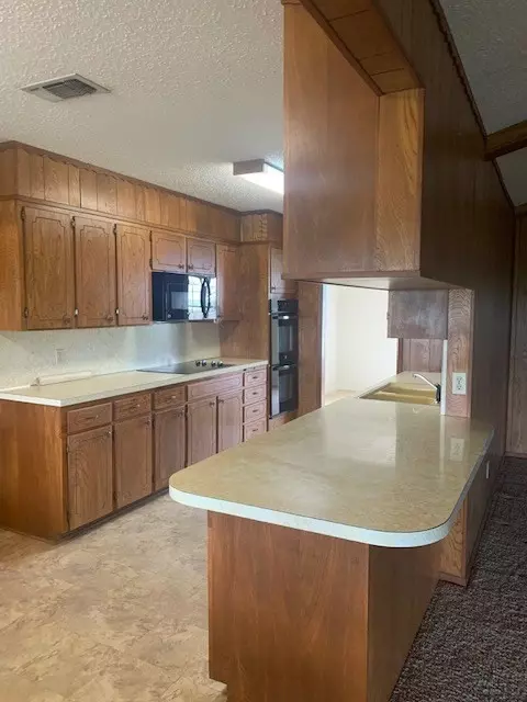 8934 Loop 570, Wall, TX 76957 photo 12