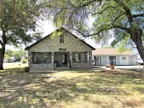 1212 Glasscock Ave, Sonora, TX 76950