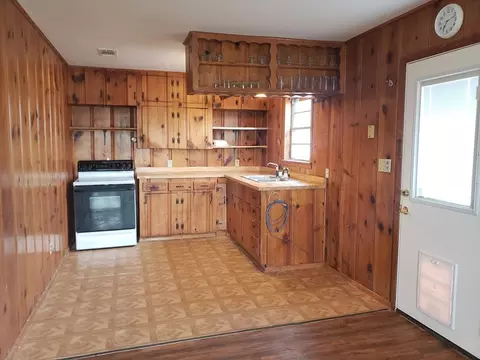 210 5th St, Robert Lee, TX 76945 photo 2