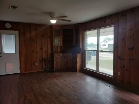 210 5th St, Robert Lee, TX 76945 photo 4