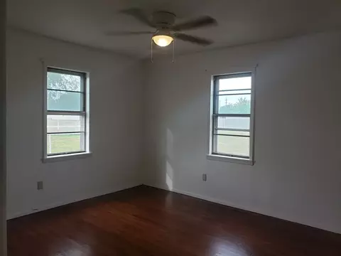 210 5th St, Robert Lee, TX 76945 photo 5