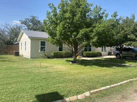 807 Highland Ave, Eldorado, TX 76936 photo 3