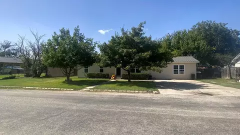 807 Highland Ave, Eldorado, TX 76936 photo 5