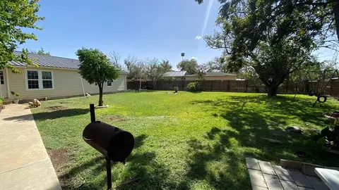 807 Highland Ave, Eldorado, TX 76936 photo 22