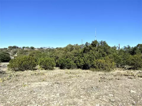 914 E 916 E 2nd St, Sonora, TX 76950