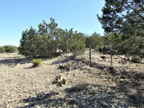 914 E 916 E 2nd St, Sonora, TX 76950 photo 2