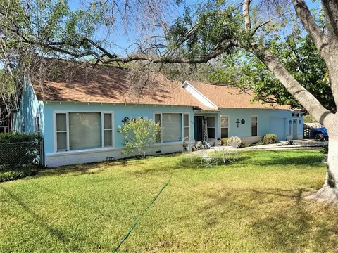 601 E 2nd St, Sonora, TX 76950