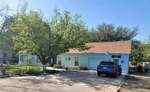601 E 2nd St, Sonora, TX 76950 photo 3