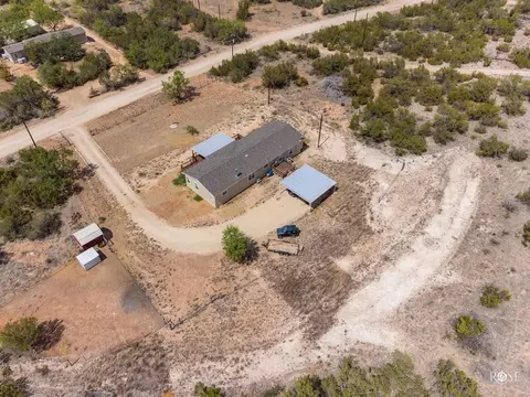 309 E Lake Rd, Robert Lee, TX 76945 photo 10