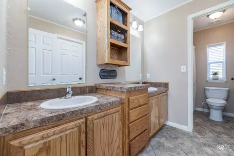 309 E Lake Rd, Robert Lee, TX 76945 photo 37