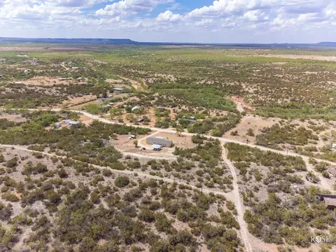 309 E Lake Rd, Robert Lee, TX 76945 photo 6