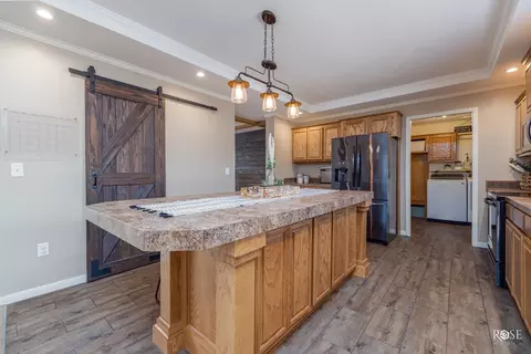 309 E Lake Rd, Robert Lee, TX 76945 photo 27