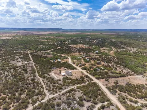 309 E Lake Rd, Robert Lee, TX 76945 photo 13