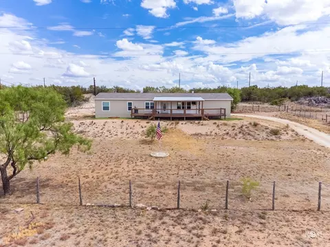309 E Lake Rd, Robert Lee, TX 76945 photo 17