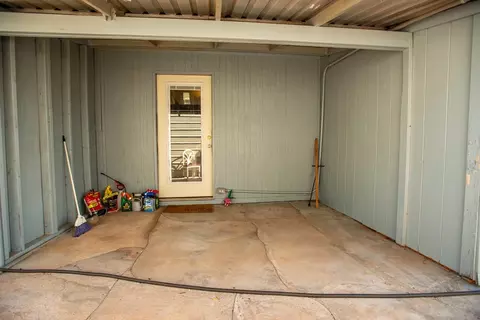 217 E Zero St, Robert Lee, TX 76945 photo 6