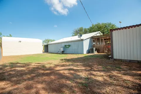 217 E Zero St, Robert Lee, TX 76945 photo 9