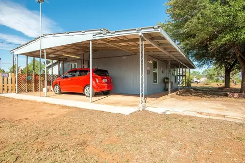 217 E Zero St, Robert Lee, TX 76945 photo 4