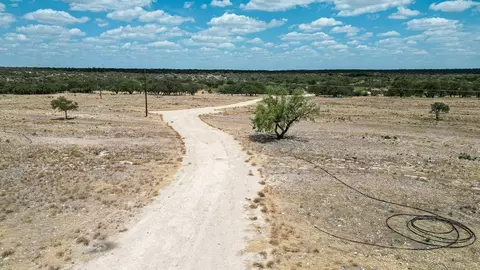 2330 County Rd 119, Eldorado, TX 76936 photo 15