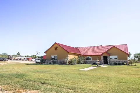4135 Moore Rd, Christoval, TX 76935