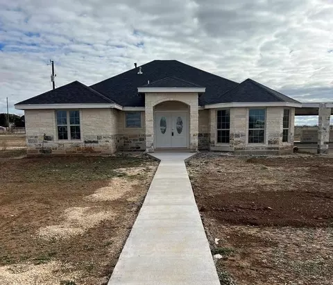 7394 Rust Rd, San Angelo, TX 76903