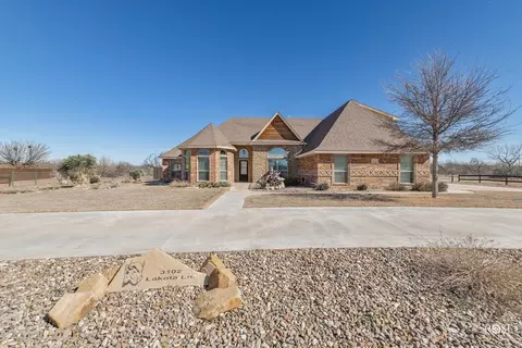 3102 Lakota Ln, San Angelo, TX 76901