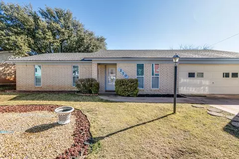 270 Nottingham Trl, San Angelo, TX 76901