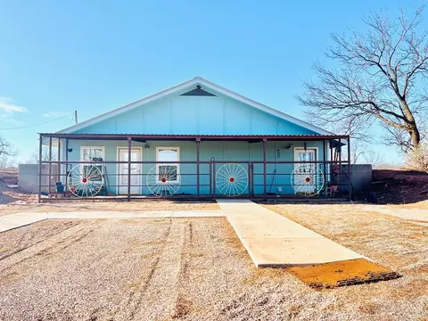 2574 County Rd 214, Bronte, TX 76933