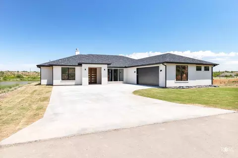 2281 Hillside Dr, San Angelo, TX 76904