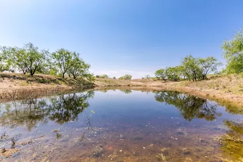 2241 Cr 157, Talpa, TX 76821