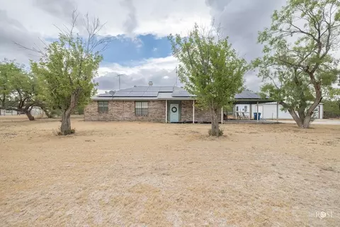 9702 Deer Ln, San Angelo, TX 76904