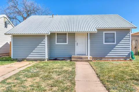 1406 N 7th St, Ballinger, TX 76821