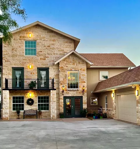 3121 E Red Bluff Rd E, San Angelo, TX 76904