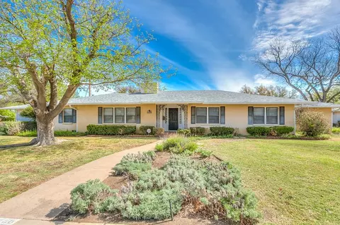 408 N 3rd St, Ballinger, TX 76821