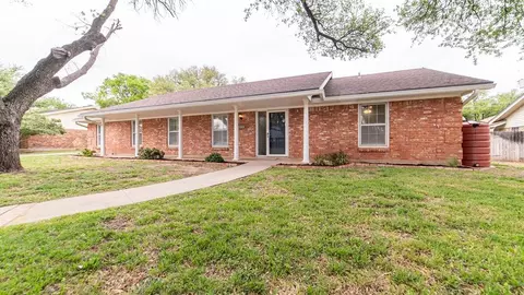 2726 Tanglewood Dr, San Angelo, TX 76904