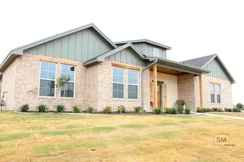 3649 Silver Spur Dr, San Angelo, TX 76904
