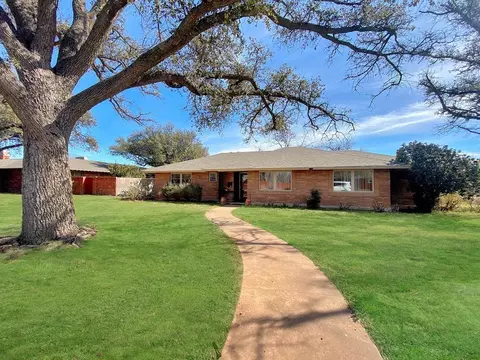 2515 Douglas Dr, San Angelo, TX 76904