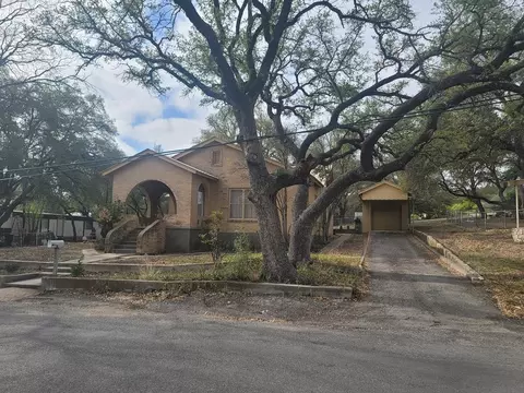 516 E College Ave, Sonora, TX 76950