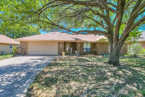 3453 Walnut Hill Dr, San Angelo, TX 76904