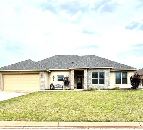 1001 Windemere Cir, San Angelo, TX 76901