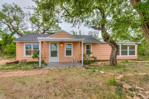 321 E 47th St, San Angelo, TX 76903