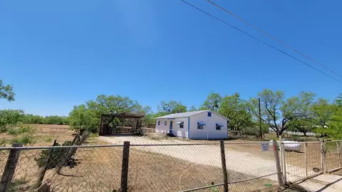 10689 Cottontail Ln, San Angelo, TX 76901