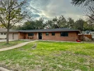 103 Manor St, Sonora, TX 76950
