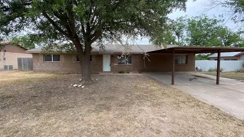 414 Smith St, Eden, TX 76837