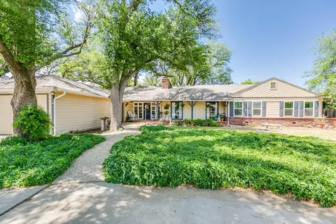 2410 Live Oak Dr, San Angelo, TX 76901