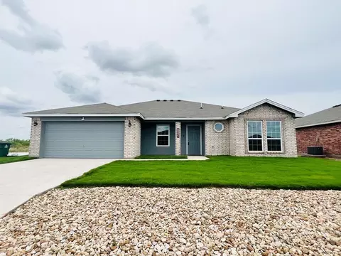 1312 Johnny Ln, San Angelo, TX 76905