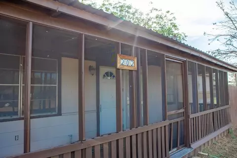 202 E Zero St, Robert Lee, TX 76945 photo 1